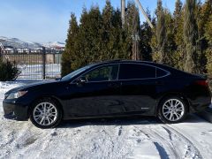 Photo of the vehicle Lexus ES