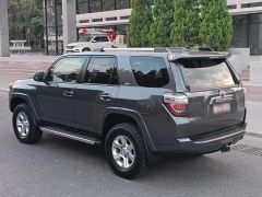 Photo of the vehicle Toyota 4Runner