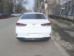 Photo of the vehicle Hyundai Sonata