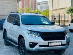 Сүрөт унаа Toyota Land Cruiser Prado