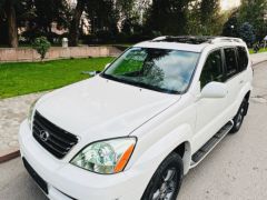 Photo of the vehicle Lexus GX