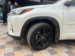 Сүрөт унаа Toyota Highlander