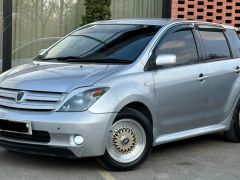 Photo of the vehicle Toyota Ist