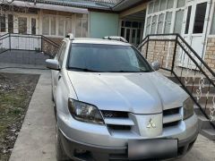 Сүрөт унаа Mitsubishi Outlander