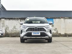 Photo of the vehicle Toyota RAV4