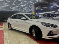 Photo of the vehicle Hyundai Sonata