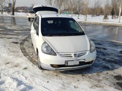 Photo of the vehicle Honda Fit