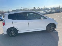 Фото авто Honda Fit