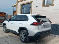 Photo of the vehicle Toyota RAV4