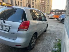 Фото авто Toyota Corolla Verso