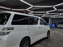 Сүрөт унаа Toyota Alphard