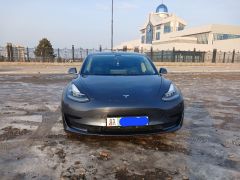 Сүрөт унаа Tesla Model 3