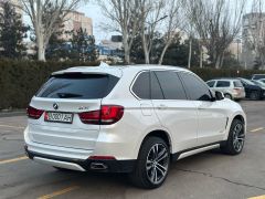 Photo of the vehicle BMW X5