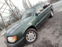 Сүрөт унаа Mercedes-Benz W124