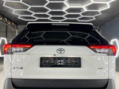 Сүрөт унаа Toyota RAV4