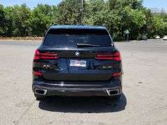 Photo of the vehicle BMW X5