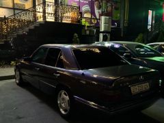 Фото авто Mercedes-Benz W124