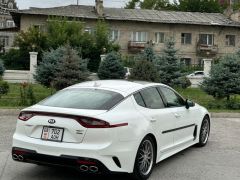 Сүрөт унаа Kia Stinger