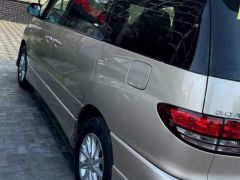 Фото авто Toyota Estima