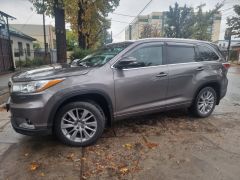 Сүрөт унаа Toyota Highlander