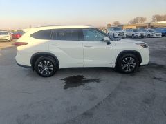 Photo of the vehicle Toyota Highlander