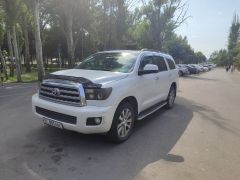 Сүрөт унаа Toyota Sequoia