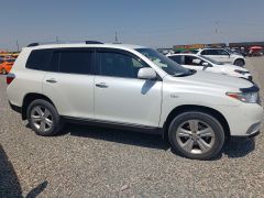 Фото авто Toyota Highlander