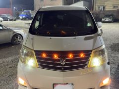 Фото авто Toyota Alphard