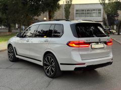 Фото авто BMW X7