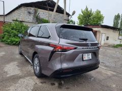 Фото авто Toyota Sienna