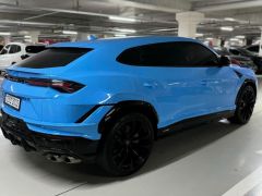 Сүрөт унаа Lamborghini Urus