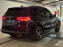 Photo of the vehicle BMW X5