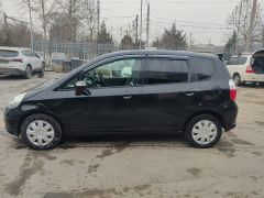 Photo of the vehicle Honda Fit