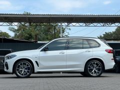 Photo of the vehicle BMW X5