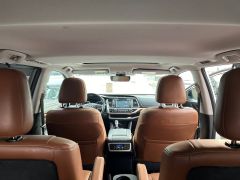 Сүрөт унаа Toyota Highlander