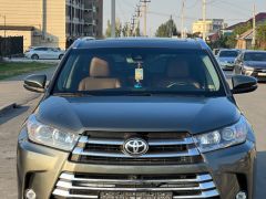 Сүрөт унаа Toyota Highlander