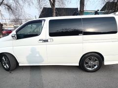 Сүрөт унаа Nissan Elgrand