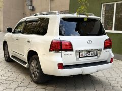 Photo of the vehicle Lexus LX