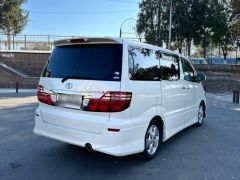 Photo of the vehicle Toyota Alphard