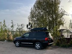 Photo of the vehicle Toyota Land Cruiser