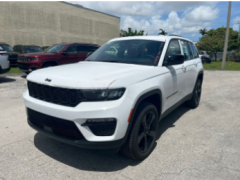 Photo of the vehicle Jeep Grand Cherokee