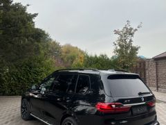 Фото авто BMW X7