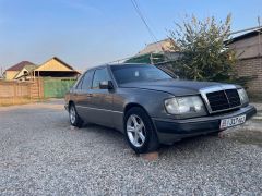 Сүрөт унаа Mercedes-Benz W124