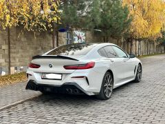 Photo of the vehicle BMW 8 Series