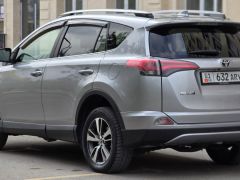 Photo of the vehicle Toyota RAV4