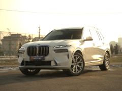 Фото авто BMW X7