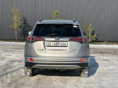 Сүрөт унаа Toyota RAV4