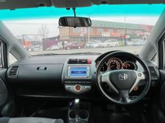 Photo of the vehicle Honda Fit