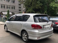 Фото авто Toyota Ipsum