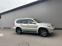 Photo of the vehicle Lexus GX